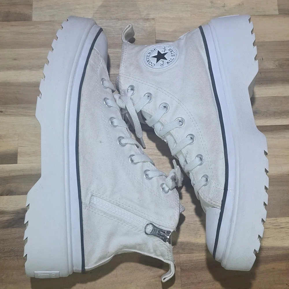 Converse Chuck Taylor‎ All Star Lugged Lift A03012C Kids 6 White Platform